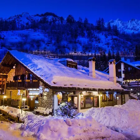Pilier D'angle & Wellness 3* Courmayeur