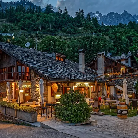 Pilier D'angle & Wellness Courmayeur