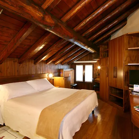 Отель Pilier D'angle & Wellness 3*