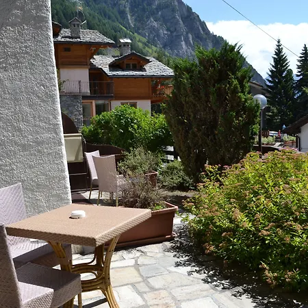 Pilier D'angle & Wellness Курмайор